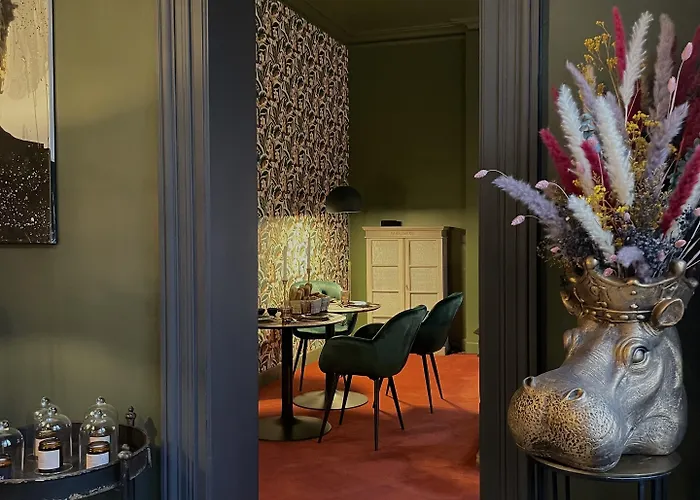 Maison Heronniere Bed & Breakfast 4*